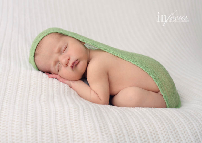 Newborn Photographer (C) In Focus Images & Design