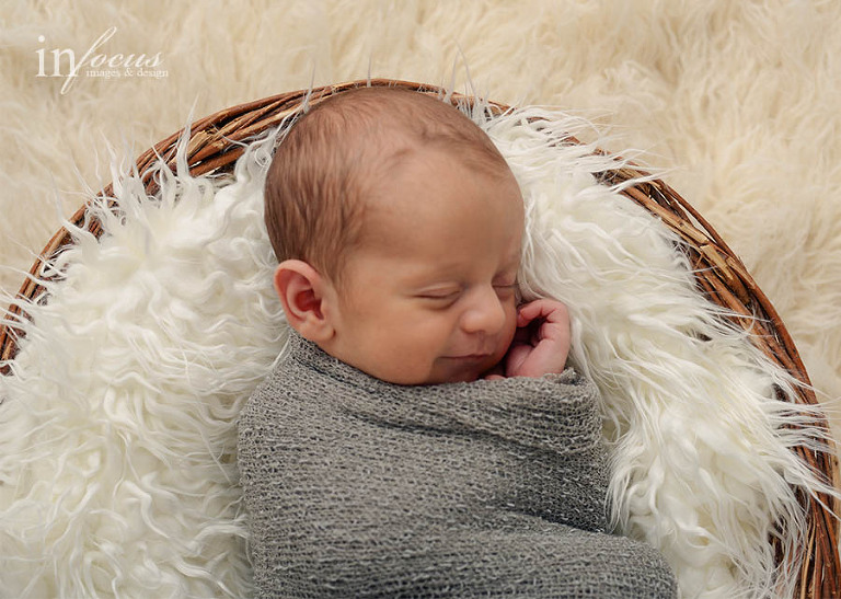 Newborn Photographer (C) In Focus Images & Design