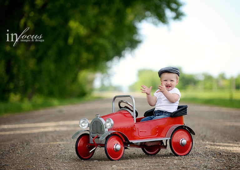 (c) In Focus Images & Design