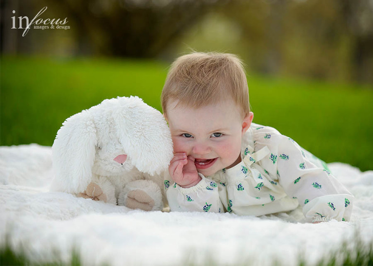 (c) In Focus Images & Design