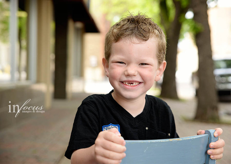 (c) In Focus Images & Design