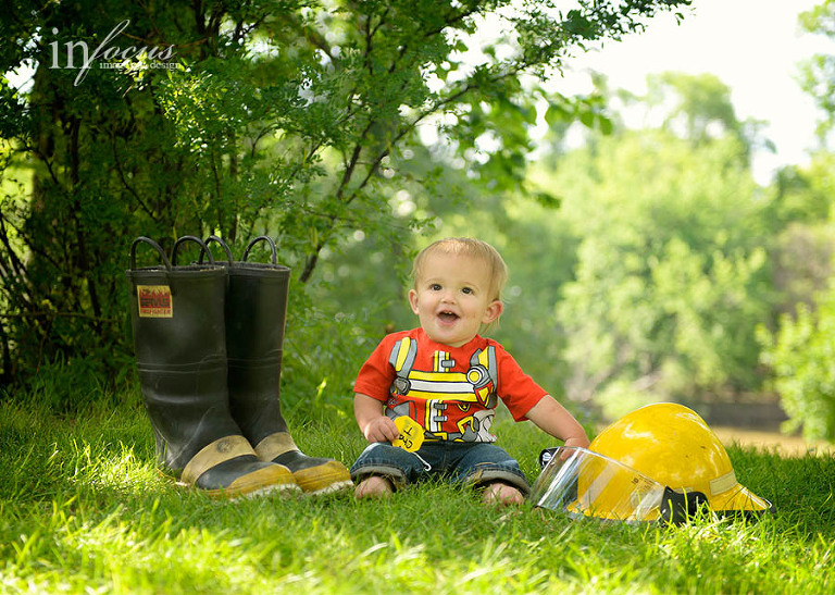 (c) In Focus Images & Design