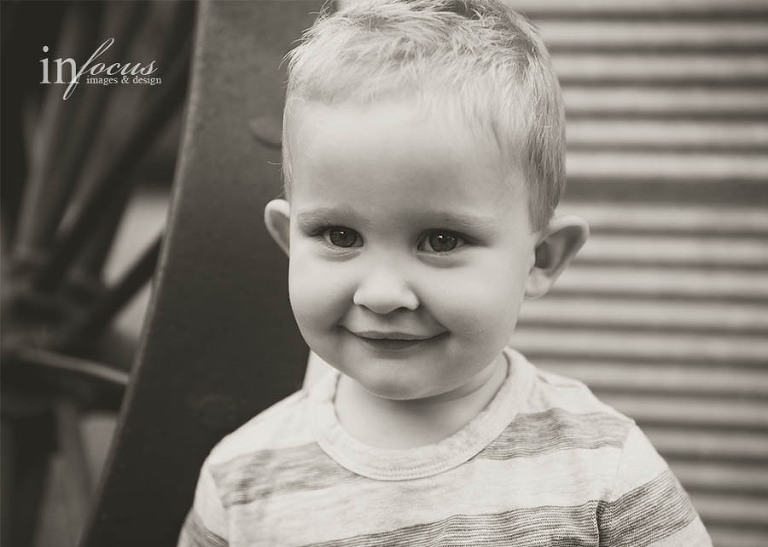 (c) In Focus Images & Design