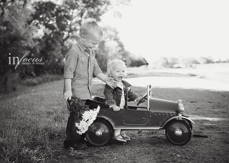 (c) In Focus Images & Design