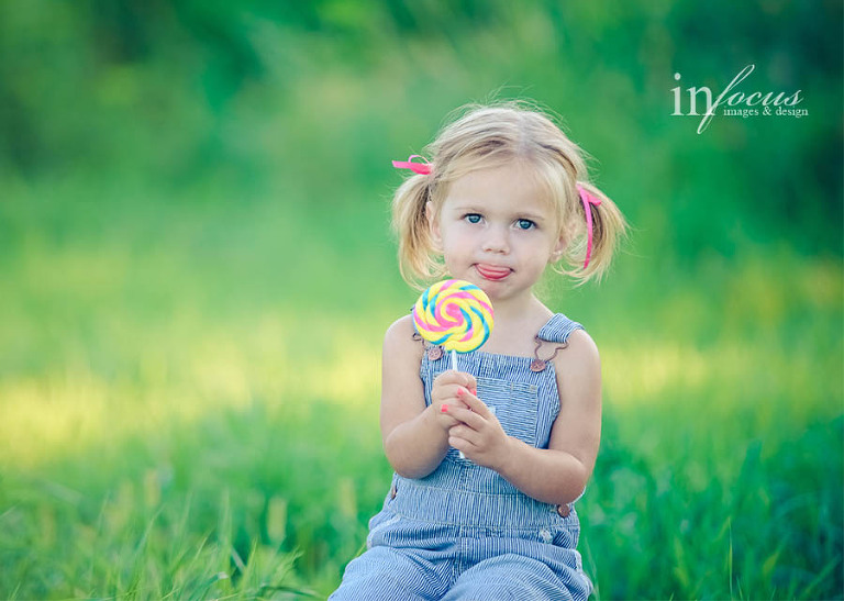 (c) In Focus Images & Design
