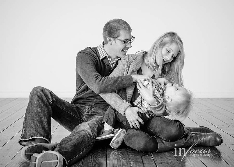 (c) In Focus Images & Design