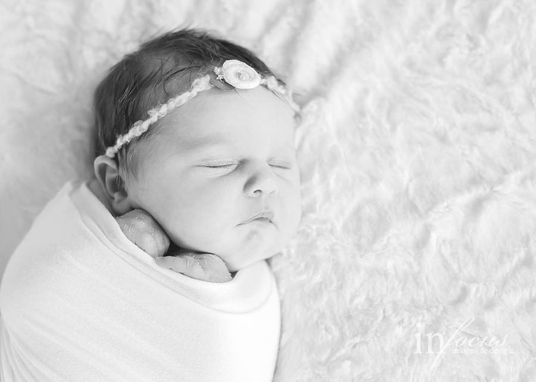 (c) In Focus Images & Design