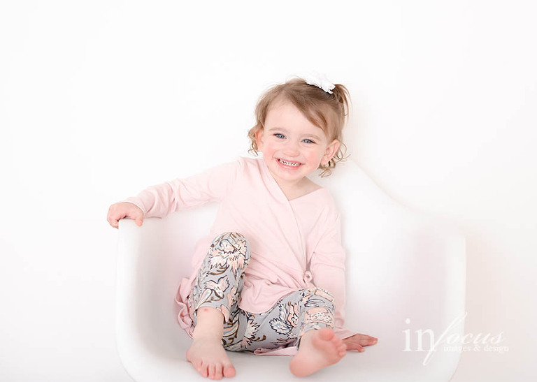(c) In Focus Images & Design