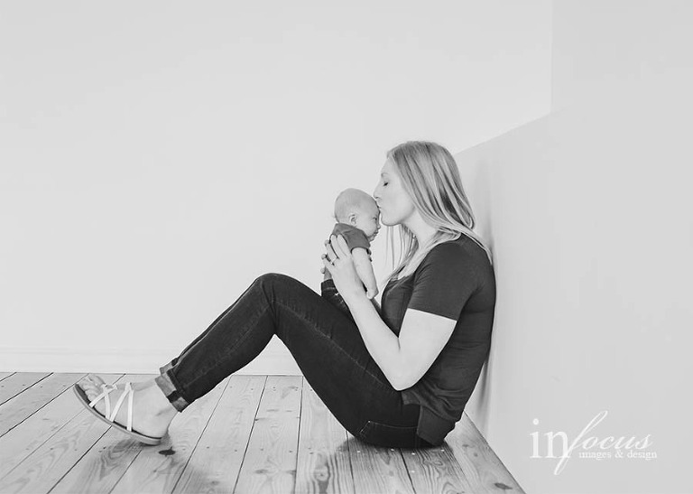 (c) In Focus Images & Design