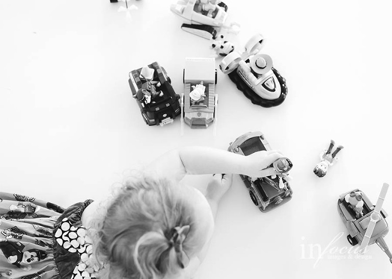 (c) In Focus Images & Design