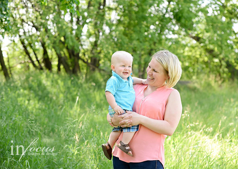 (c) In Focus Images & Design