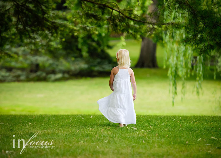 (c) In Focus Images & Design