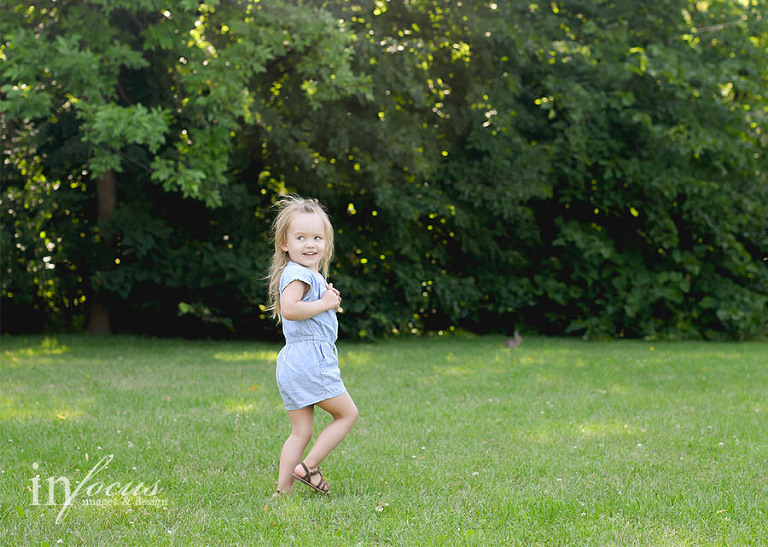 (c) In Focus Images & Design