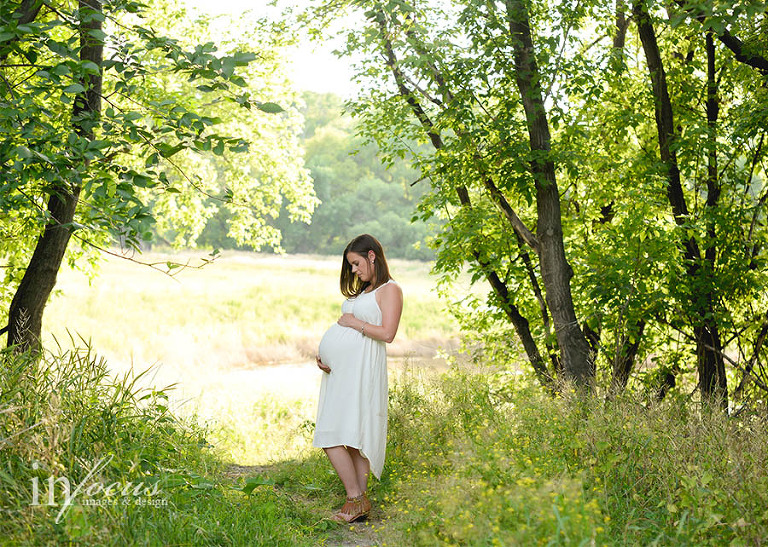 (c) In Focus Images & Design