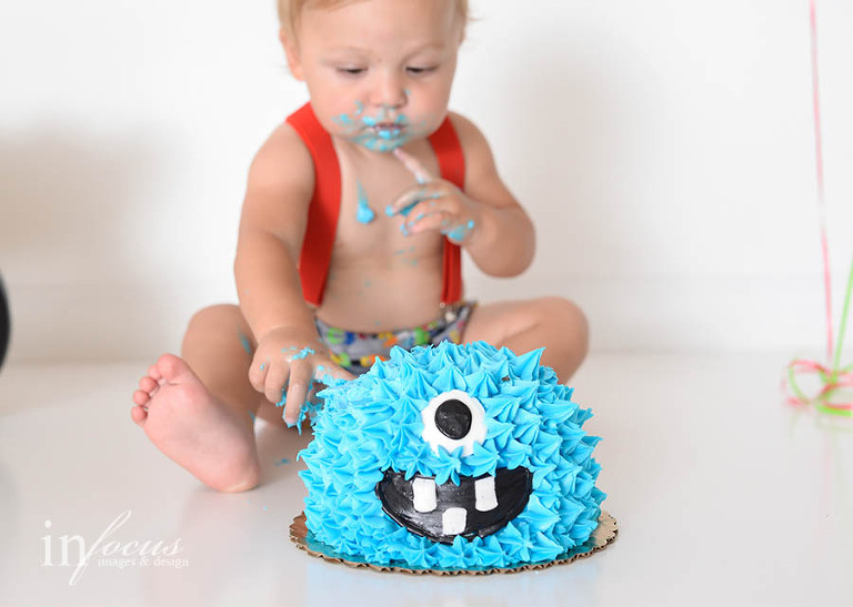 (c) In Focus Images & Design