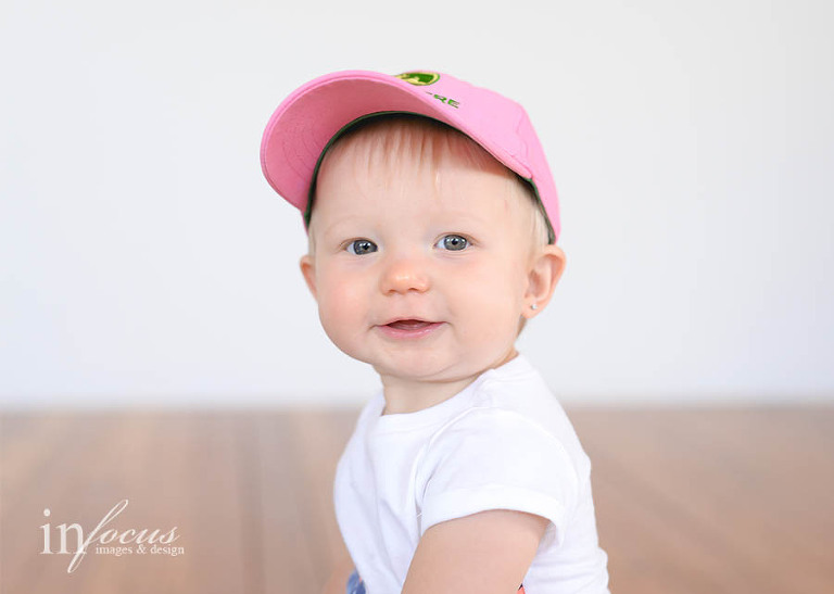 (c) In Focus Images & Design