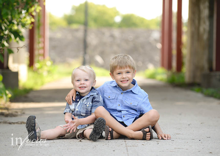 (c) In Focus Images & Design