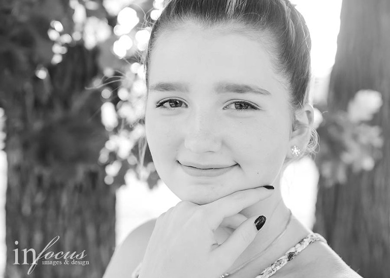 (c) In Focus Images & Design