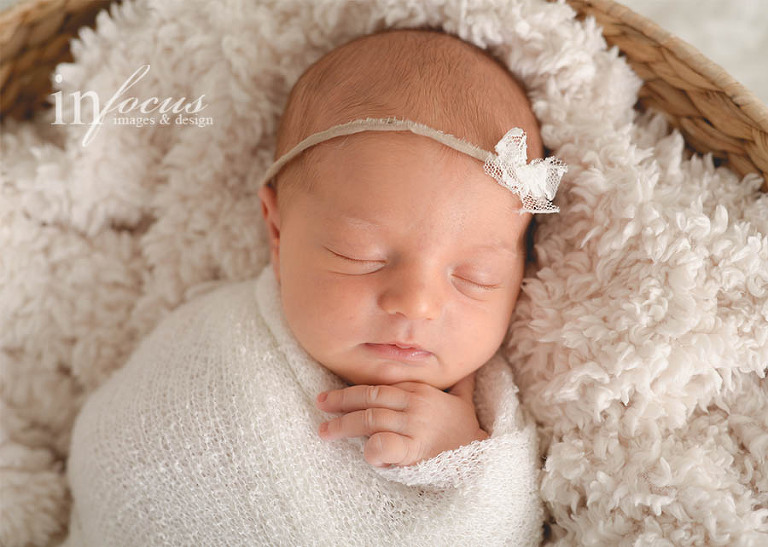 (c) In Focus Images & Design