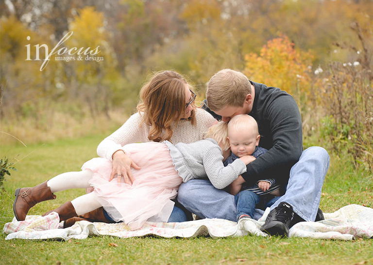 (c) In Focus Images & Design