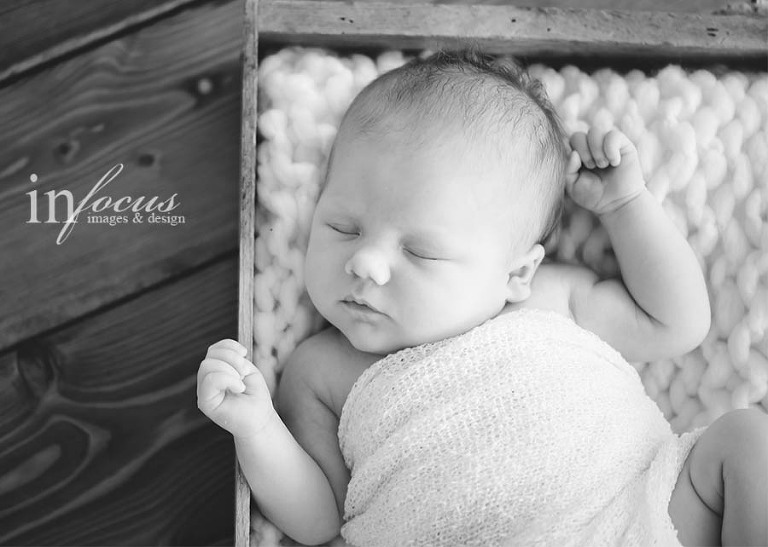 (c) In Focus Images & Design