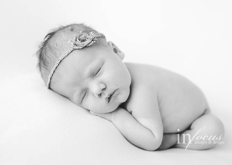 (c) In Focus Images & Design