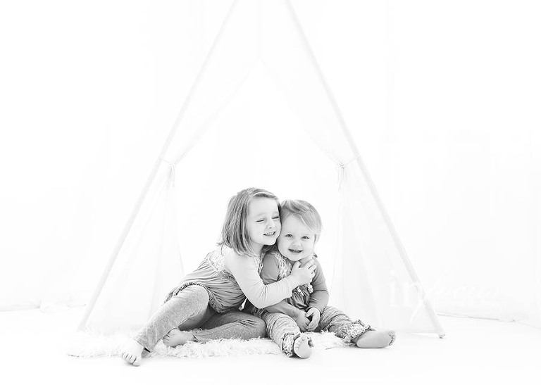(c) In Focus Images & Design