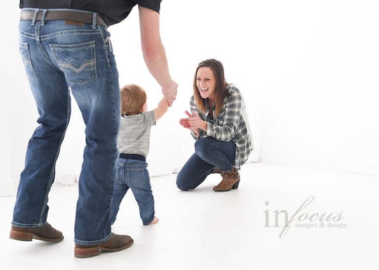 (c) In Focus Images & Design