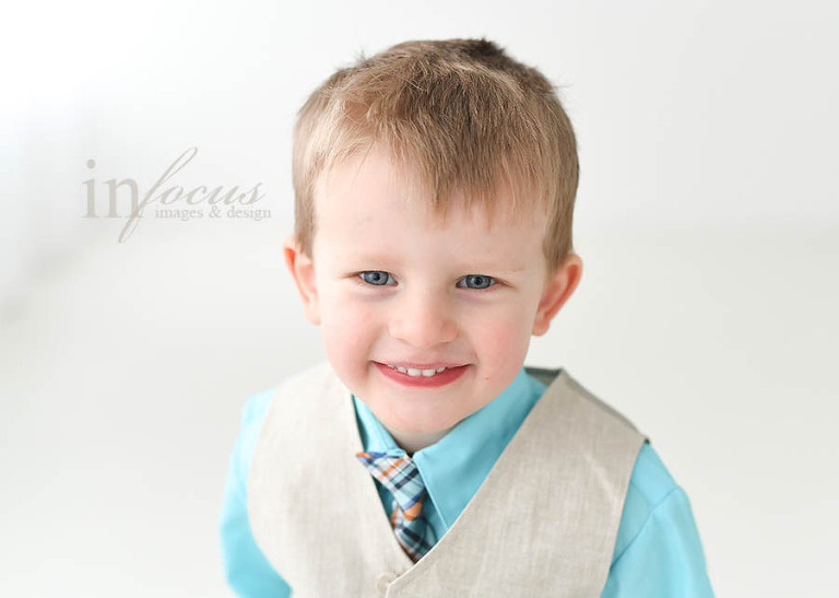 (c) In Focus Images & Design