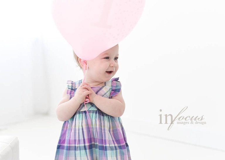 (c) In Focus Images & Design