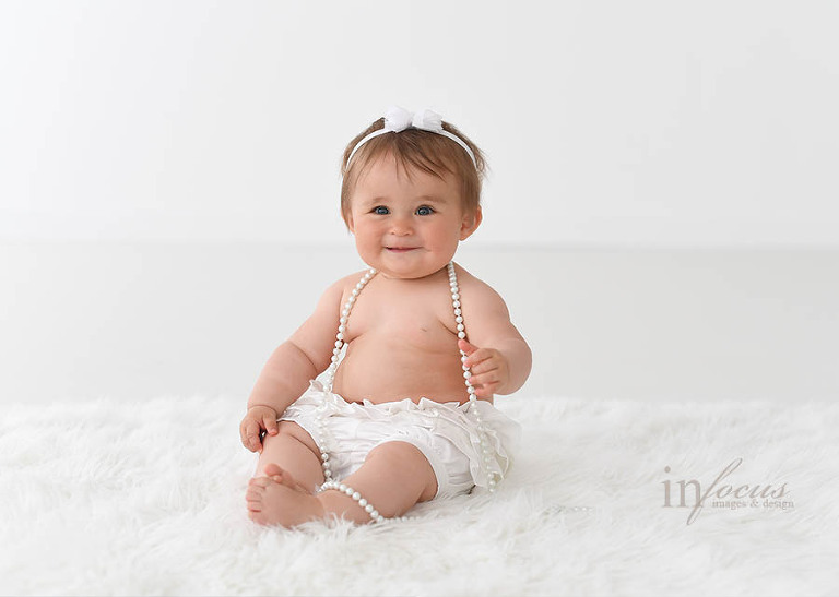 (c) In Focus Images & Design