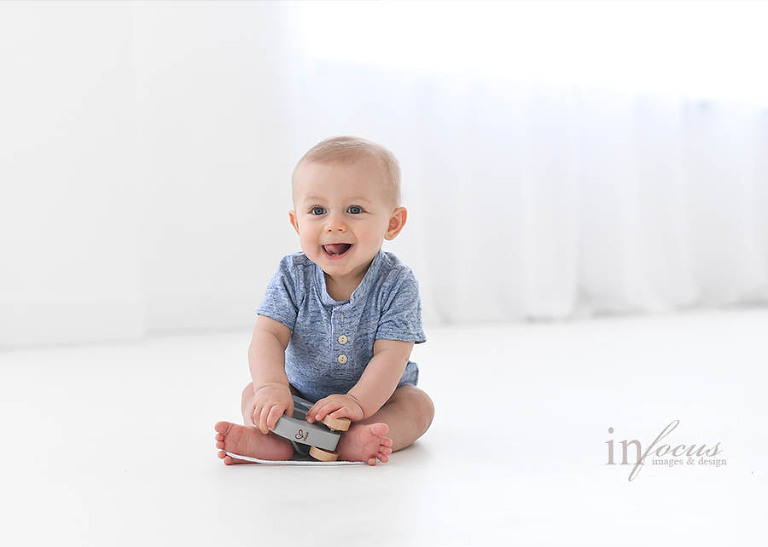 (c) In Focus Images & Design