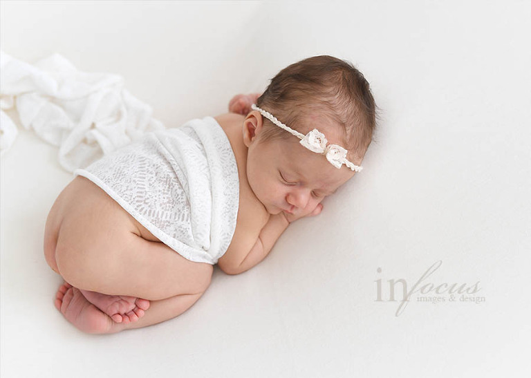 (c) In Focus Images & Design