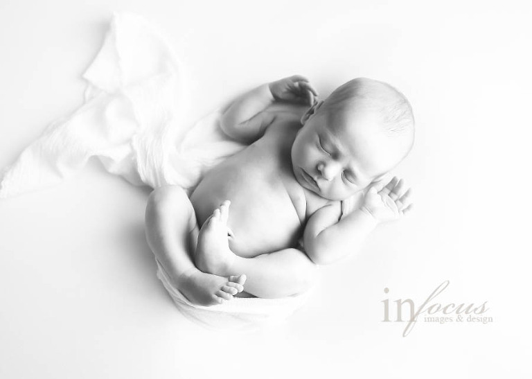 (c) In Focus Images & Design