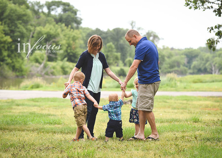 (c) In Focus Images & Design