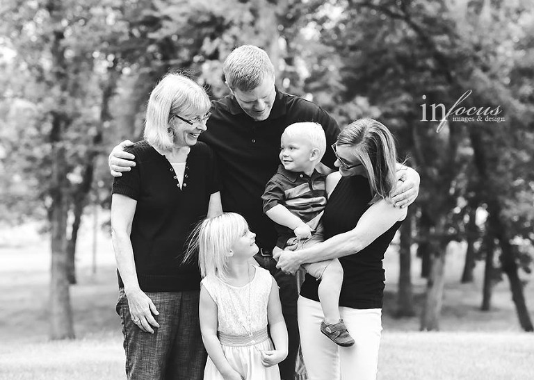 (c) In Focus Images & Design