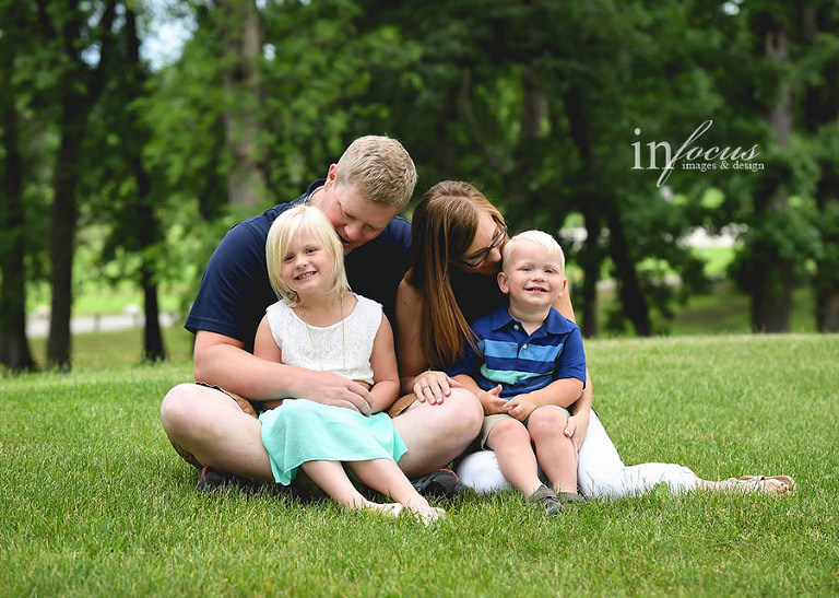 (c) In Focus Images & Design